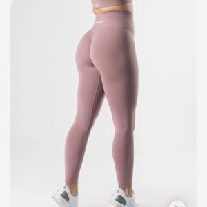 Alphalete Amplify leggings